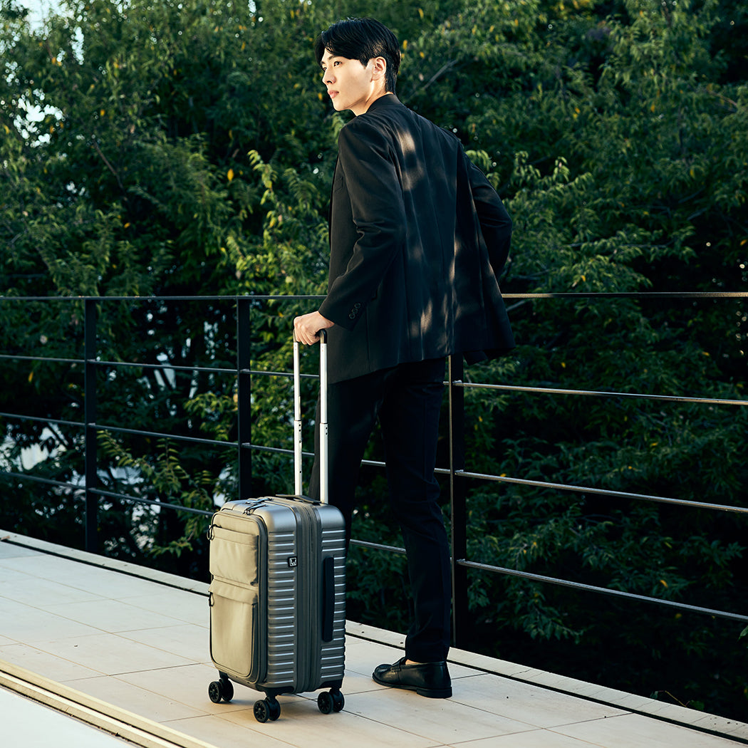 1～2泊向き機内持込対応のスーツケース レジェンドウォーカー LW4500