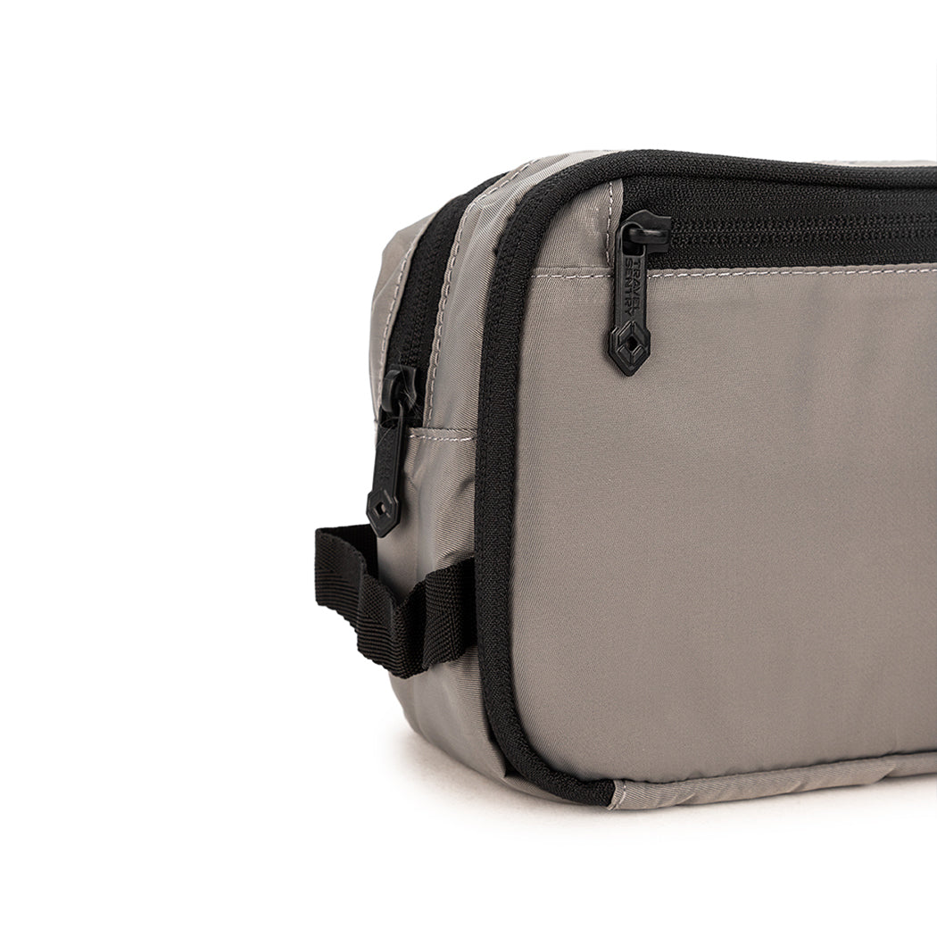 旅行かばん・小分けバッグ SENTRY ULTE Traveler 必需品の収納に。短距離トイレタリーバッグ【TRAVEL SENTRY】 | LEGEND