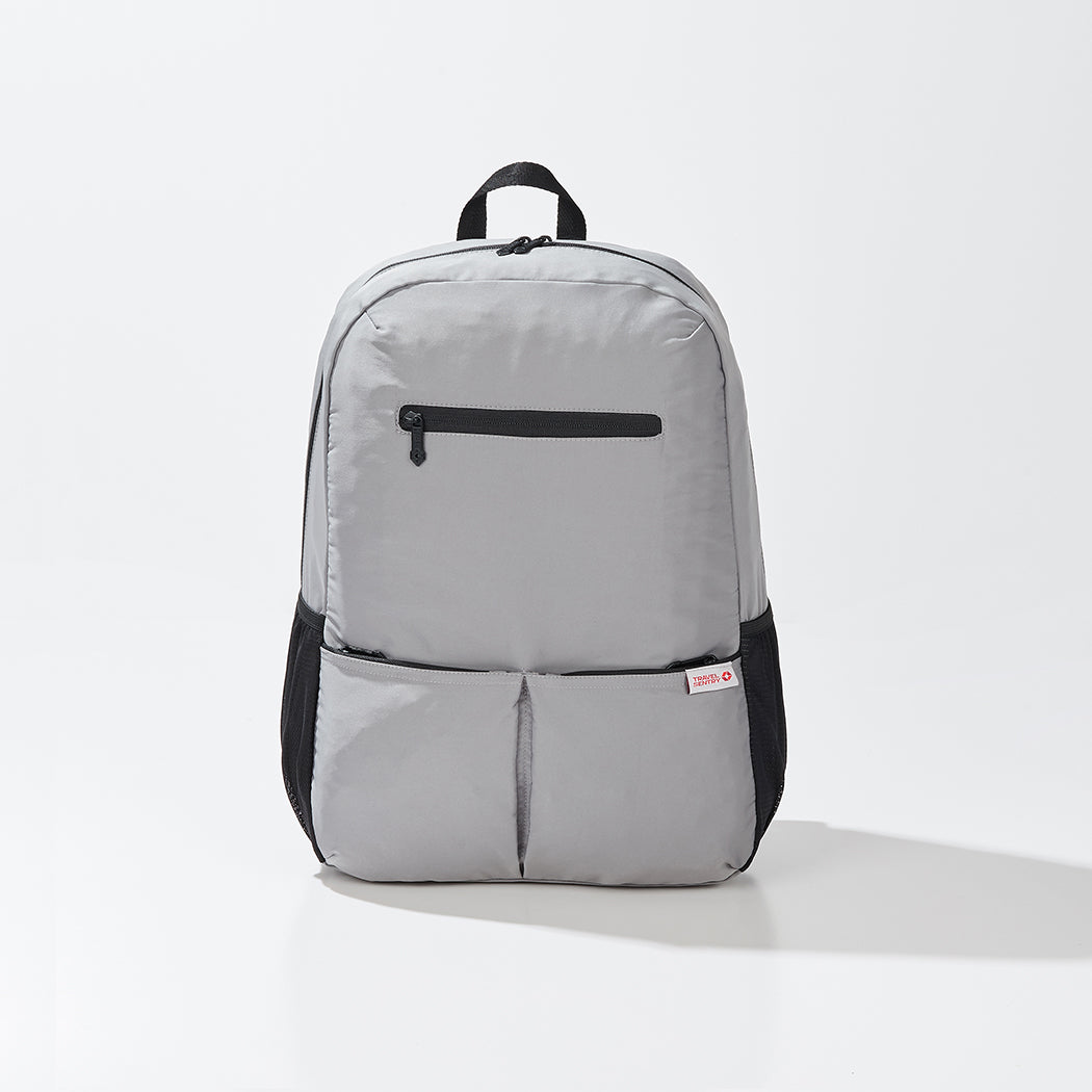 サッと広げてすぐ使える。折りたたみ式バックパック【TRAVEL SENTRY